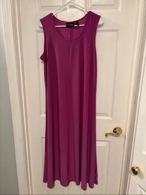 Attitudes by Renee Sleeveless Magenta Maxi Dress